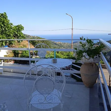 Guest house Magico Orizzonte 3*
